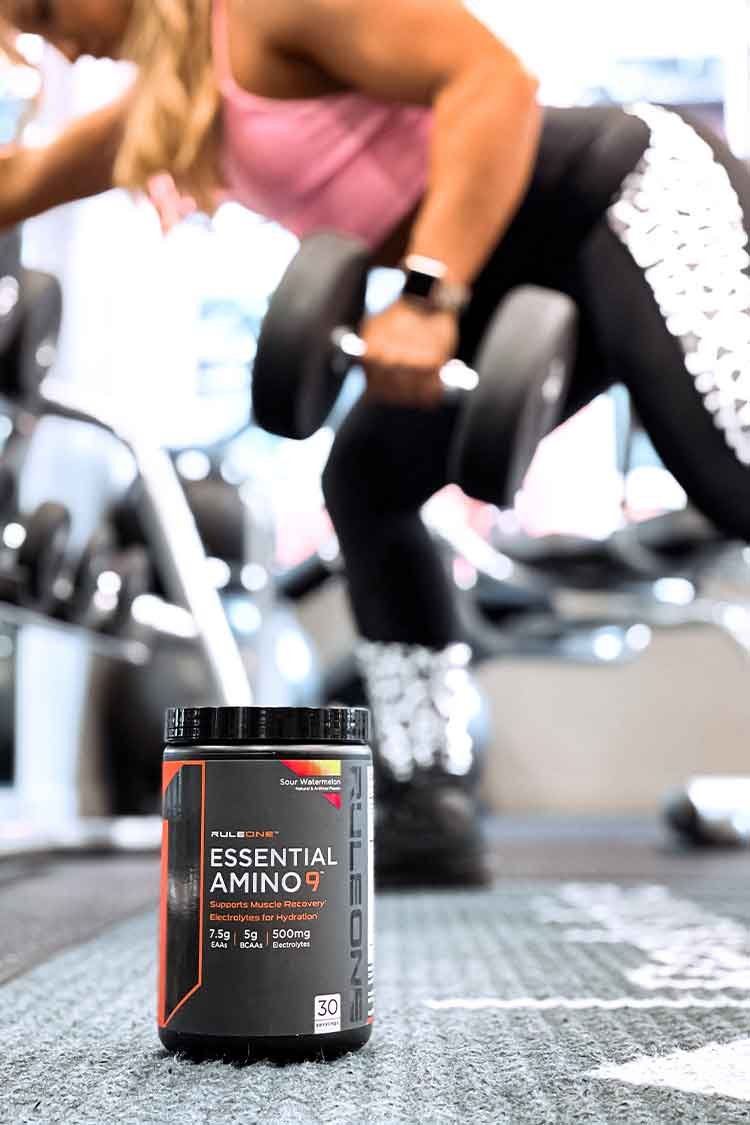 R1 ESSENTIAL AMINO 9 treeningus
